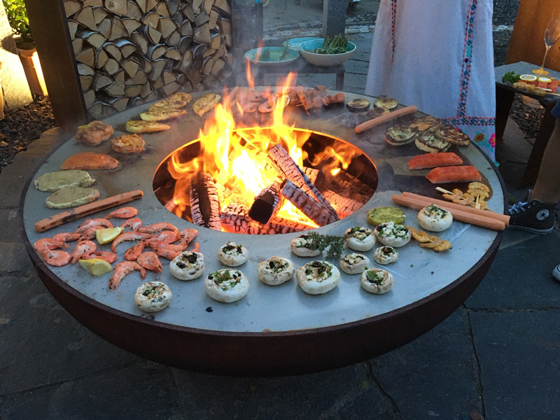 Feuerschale mit festem Grillring